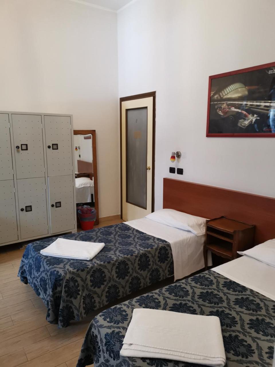 Guest House Central Station Milan Bagian luar foto